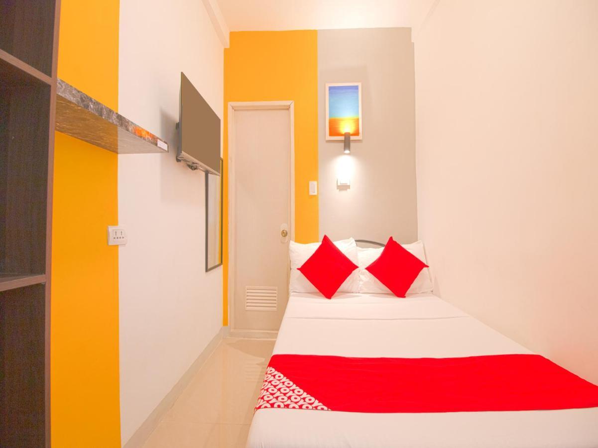Hometel Barrio House Mactan Мактан Екстер'єр фото